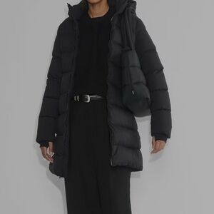 Aritzia Superpuff mid length XS